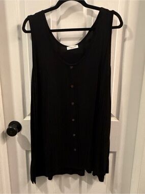 Chic Soul Sleeveless Black Button-Front Tank Top 1X